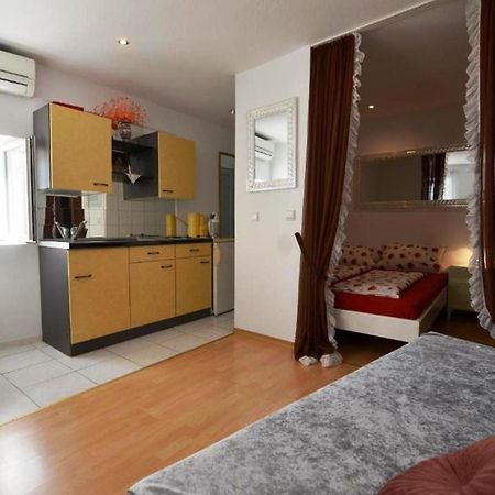 Excelsior Apartments 로비니 외부 사진