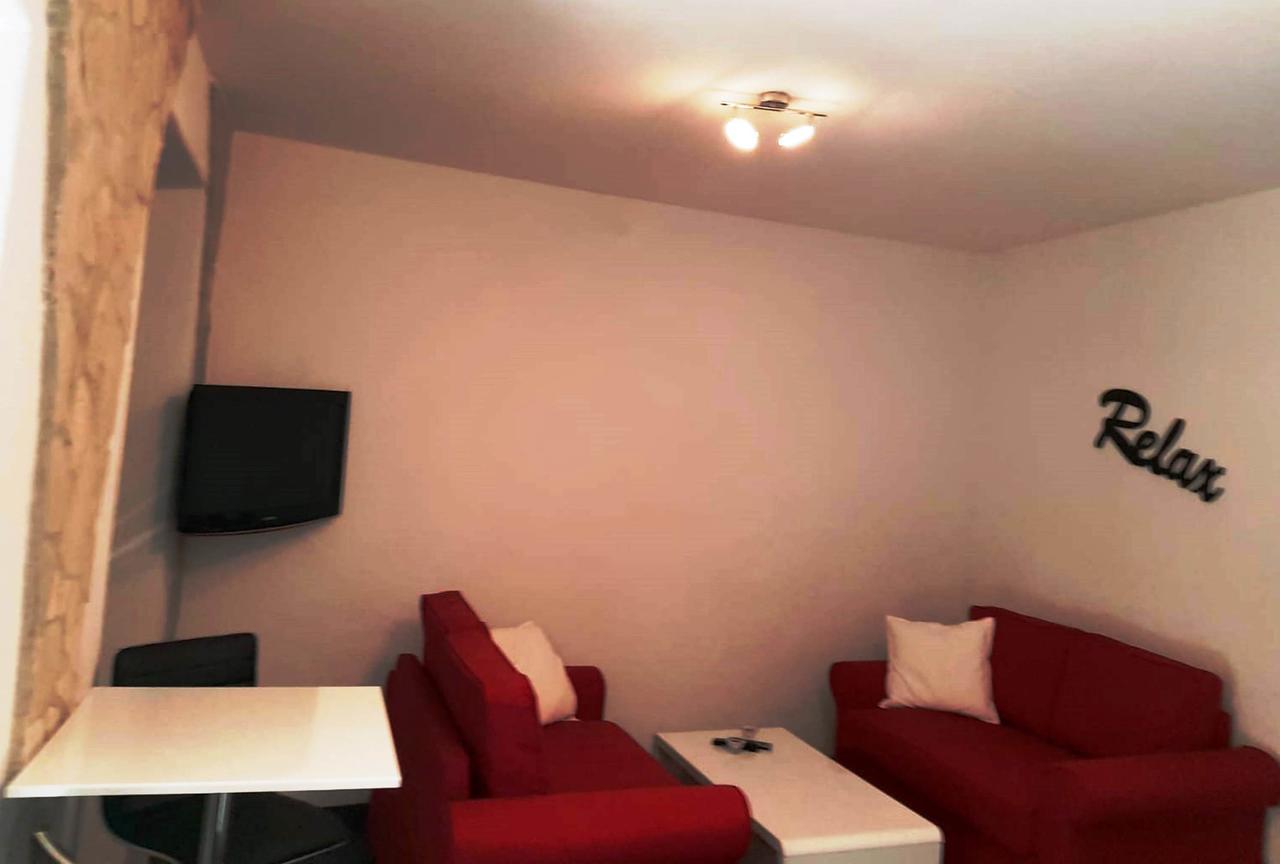 Excelsior Apartments 로비니 외부 사진