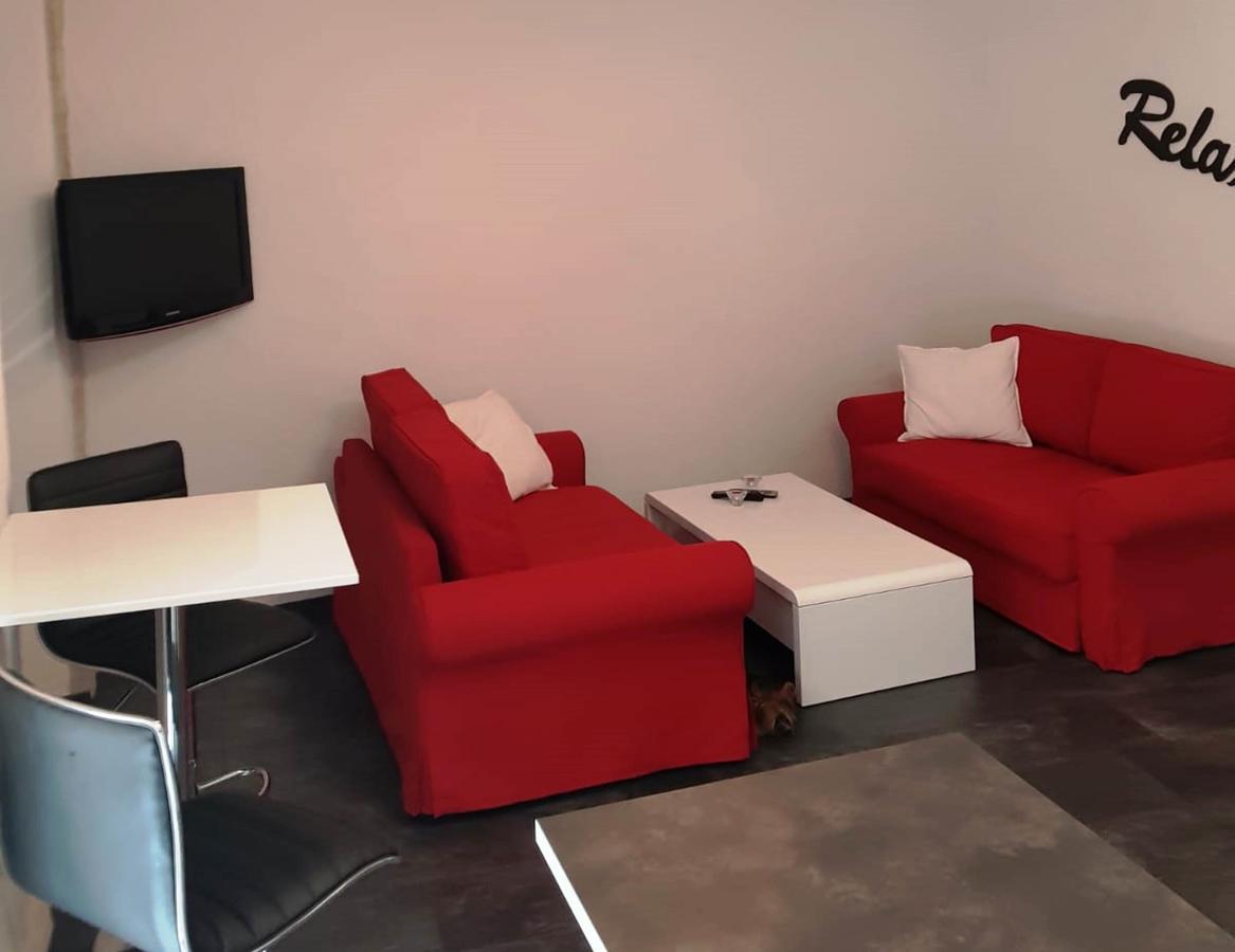 Excelsior Apartments 로비니 외부 사진