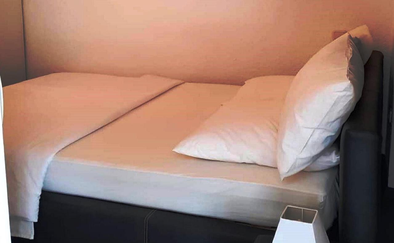 Excelsior Apartments 로비니 외부 사진